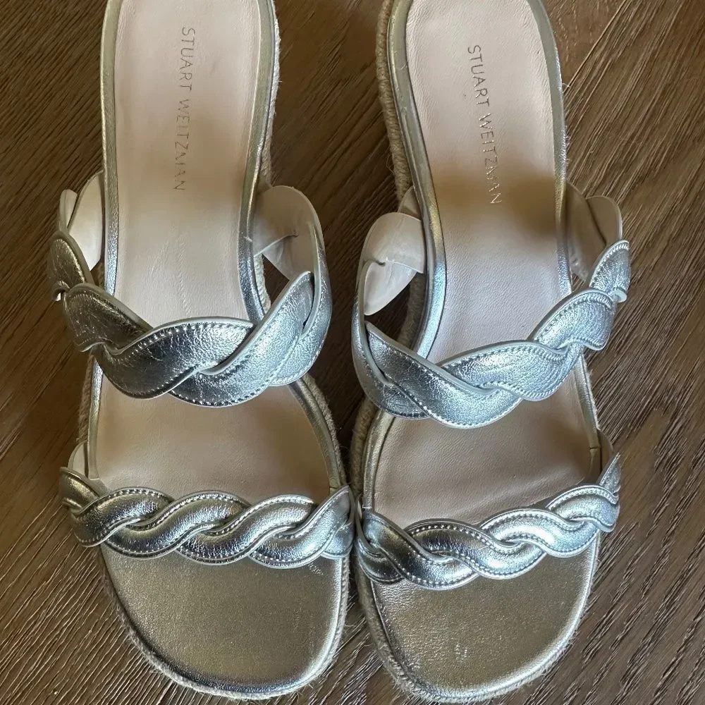 STUART WEITZMAN Twisted Espadrille Slide Sandal Platino Metallic Size 7 NEW